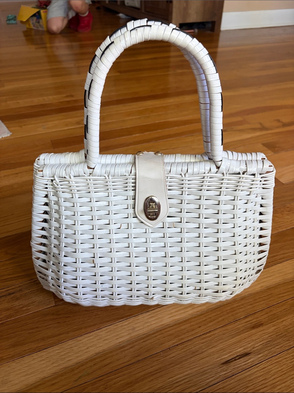 Vintage White Woven Rattan Wicker Handbag with Turn-Lock Closure
